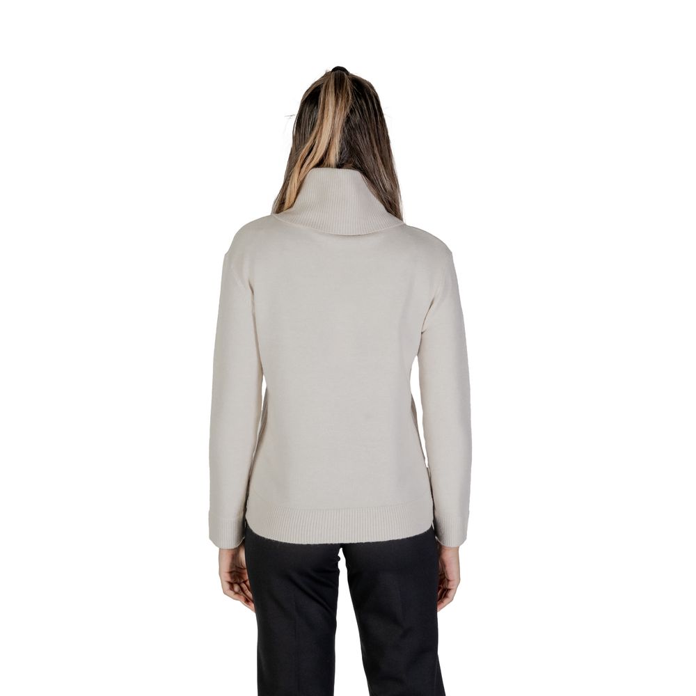 Street One – Rollkragenpullover aus cremefarbener Viskose