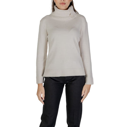 Street One – Rollkragenpullover aus cremefarbener Viskose